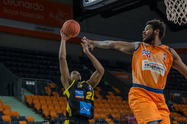 利并非偶然 利并非偶然