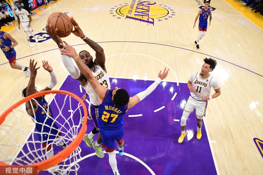 备受瞩目 备受瞩目